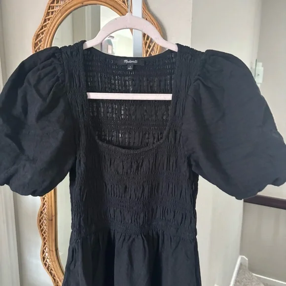 Madewell / Lucie Puff-Sleeve Midi Dress in Black - Picture 4 of 7